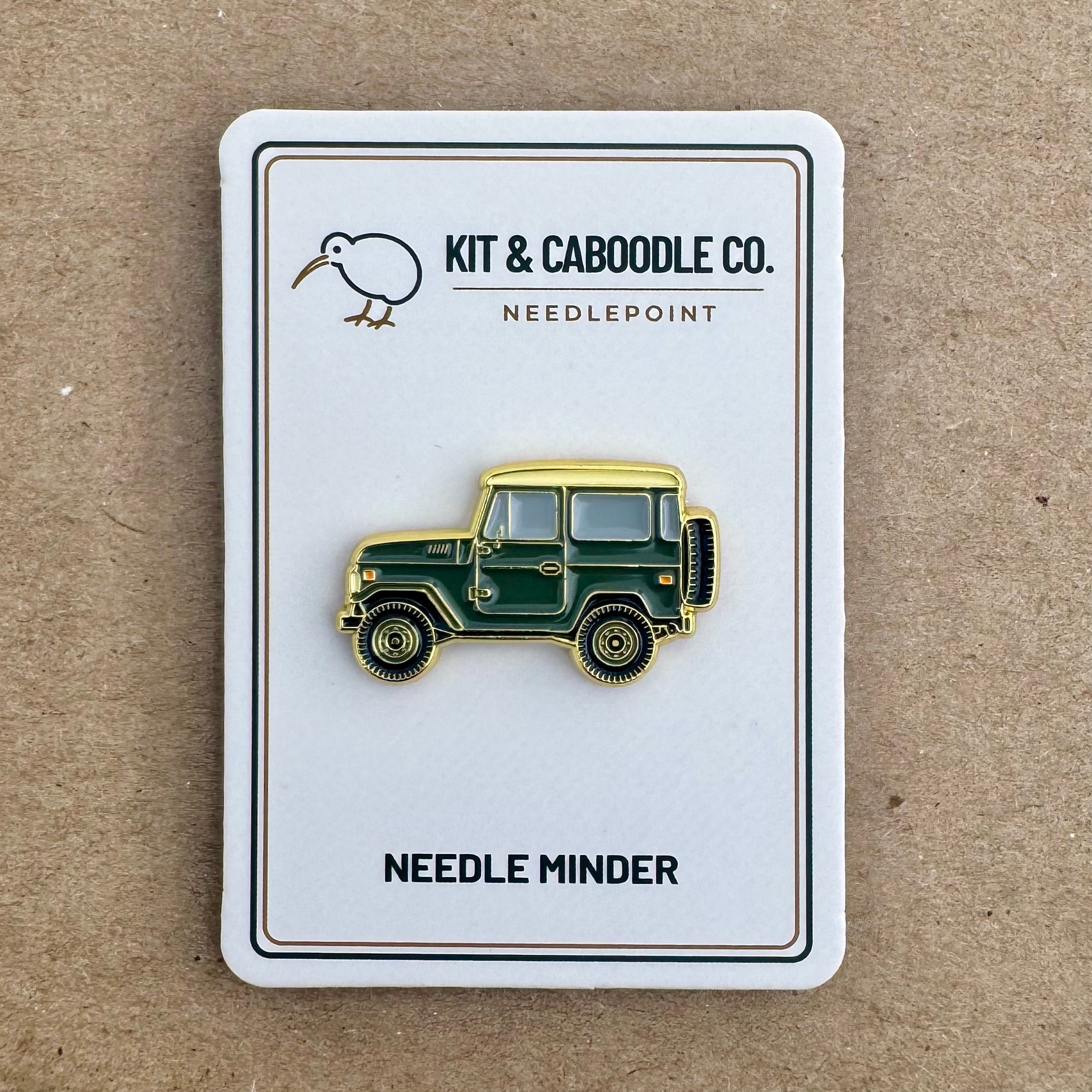 Vintage SUV | Needle Minder
