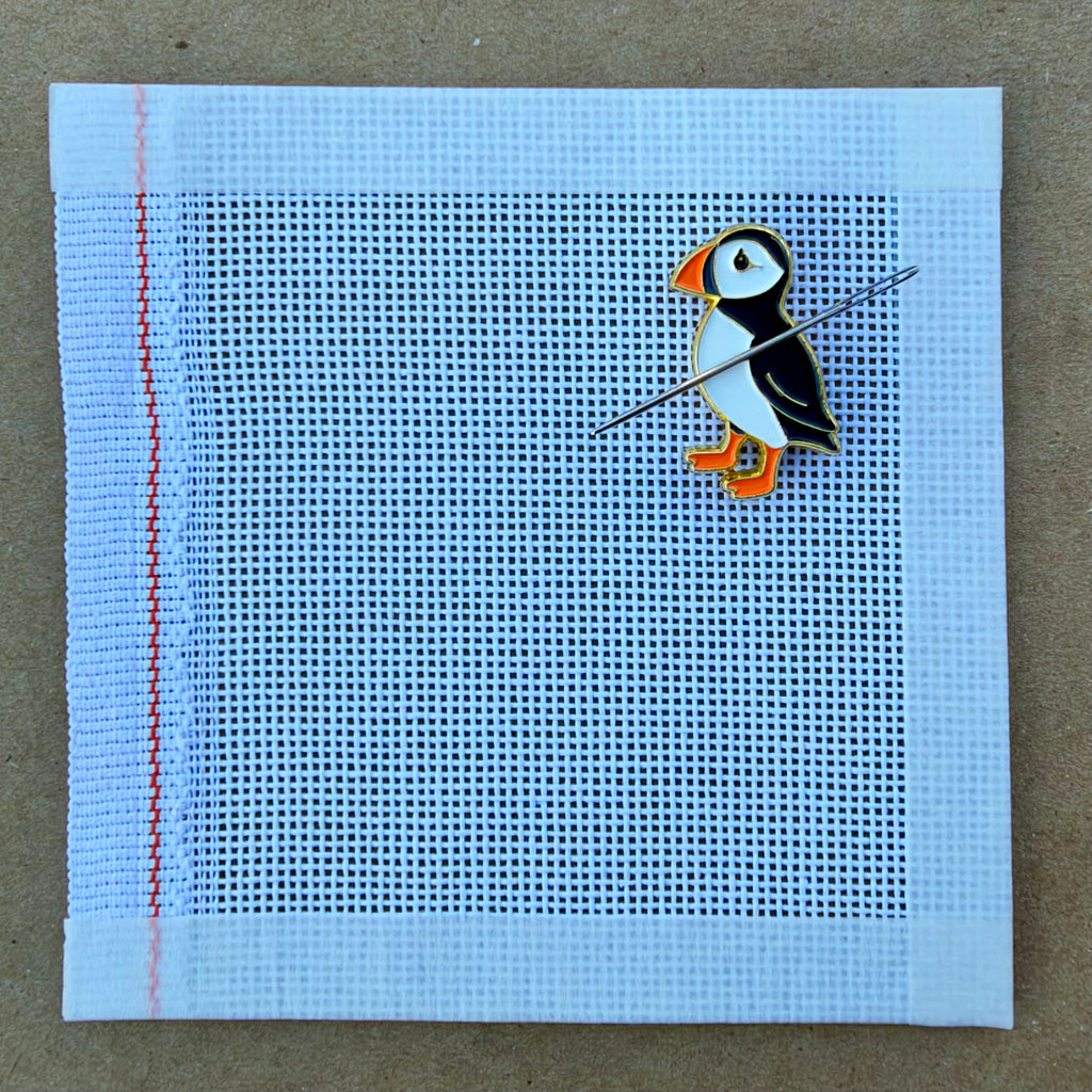 Puffin | Needle Minder