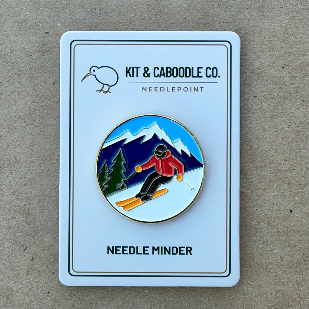 Ski Round | Needle Minder