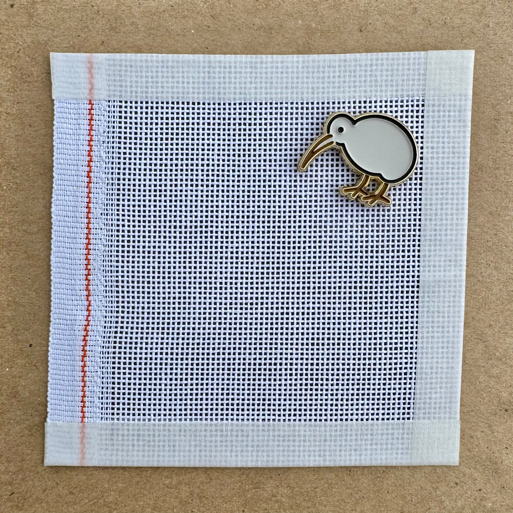 Kiwi Bird | Needle Minder